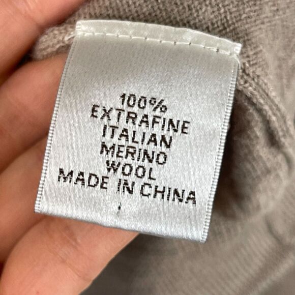 Peter Millar Merino Wool Sweater Mens XXL Beige V Neck Pullover Logo Golf - Picture 6 of 15